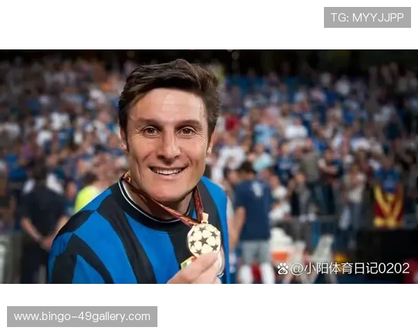 身披4号球衣的足球传奇人物与赛场风采解析